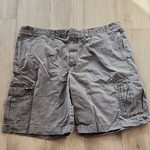Eddie Bauer Men's Brown Cargo Shorts